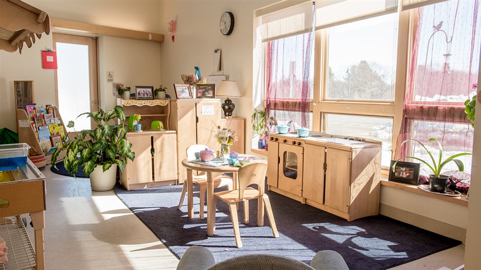 Wintonbury Dramatic Corner