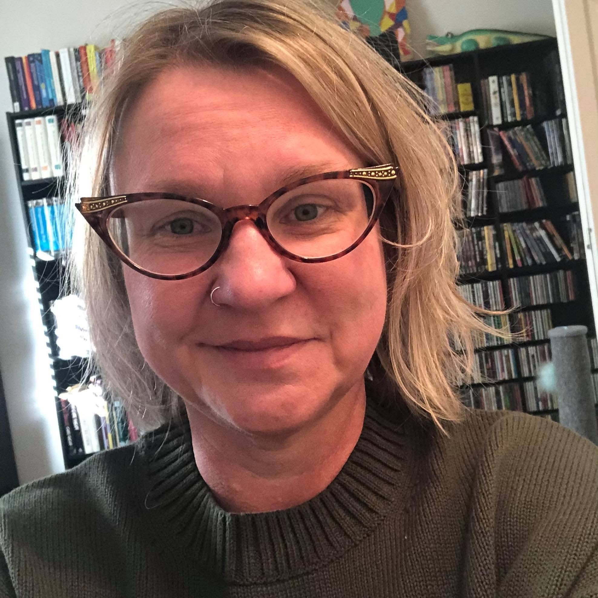 Portrait Image of Heather Bernt-Santy