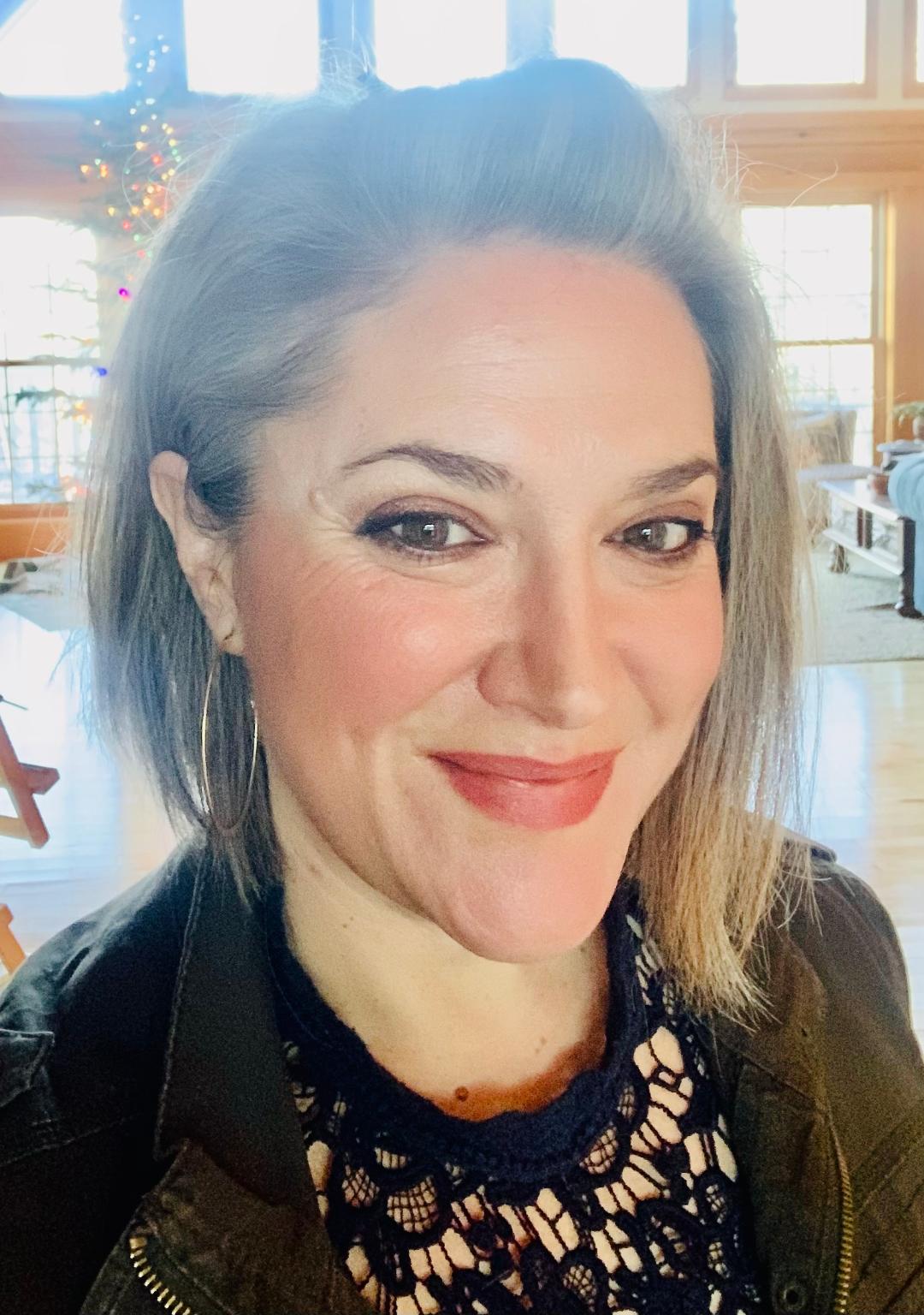 Portrait of Kimberly LeRoy