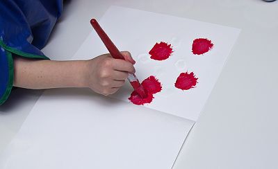 2 Blot paint