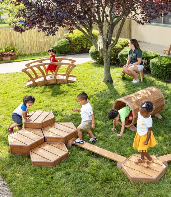 https://www.communityplaythings.com/-/media/images/homepage/archive/homepage-featured-large_toddler-activity-set.ashx?mw=570&rev=e9bacad834ab40b3ac0800a3c0b1ae5b&hash=57DD32266C6194EB8744C6AC896D1A47