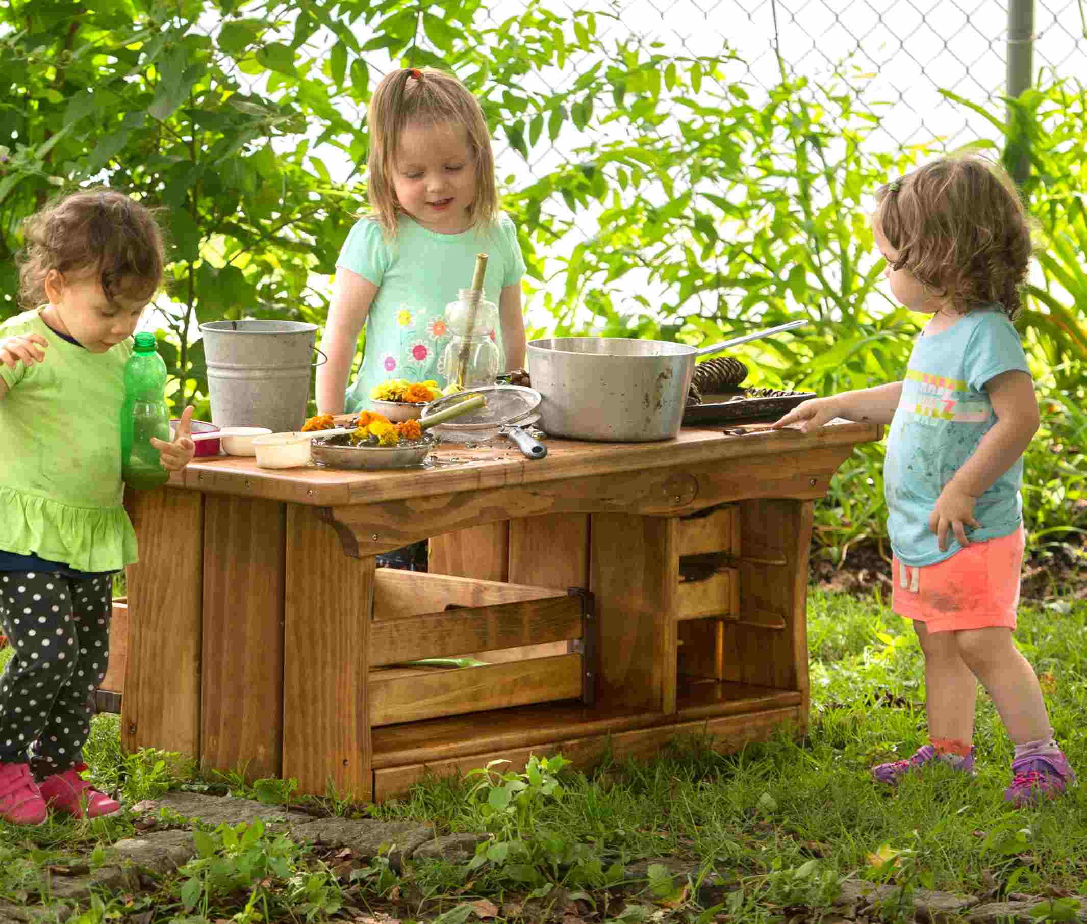 children playing with Outlast Junior Counter outdoors