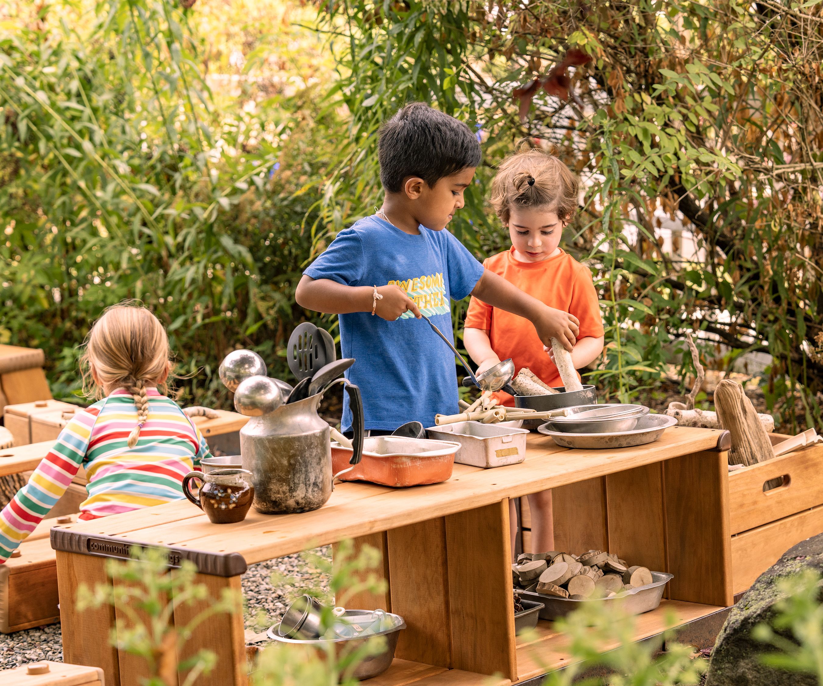 W331 Outlast Storage Bench