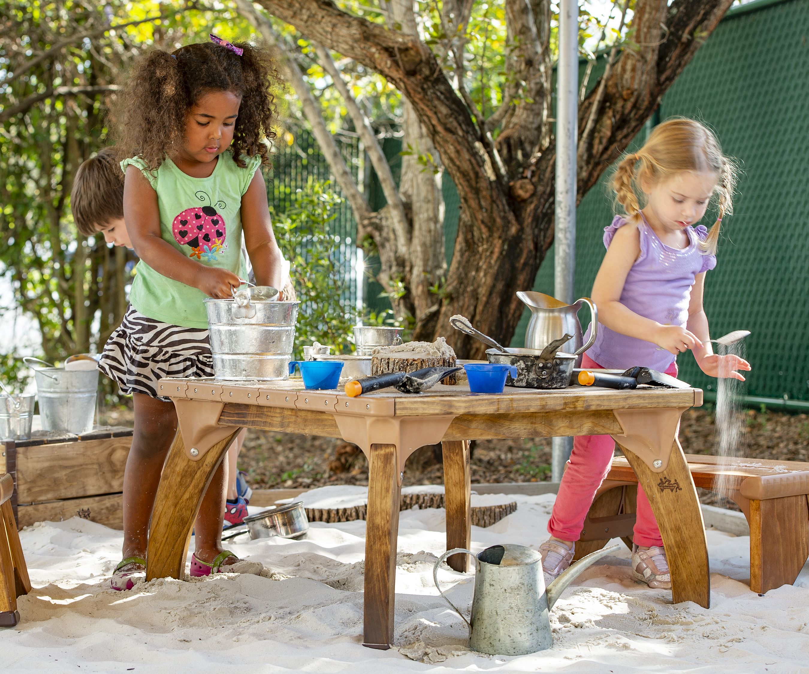 W342 Outlast Play Table