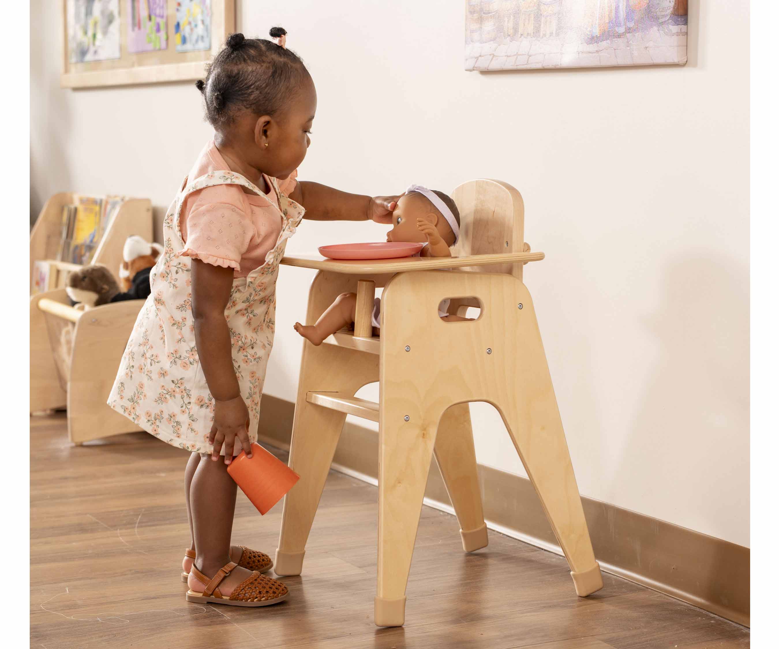 D130 Doll High Chair