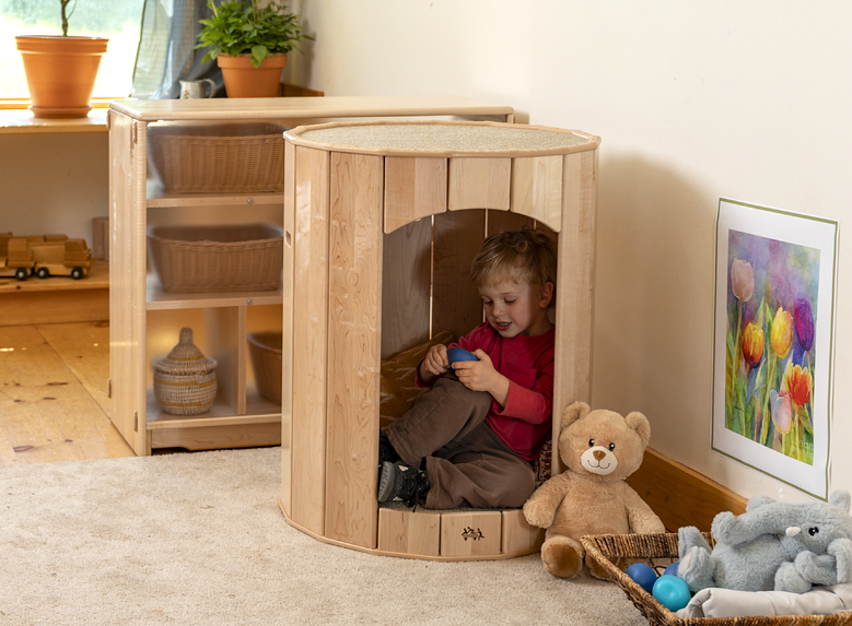 A Calm Nest behind a shelf